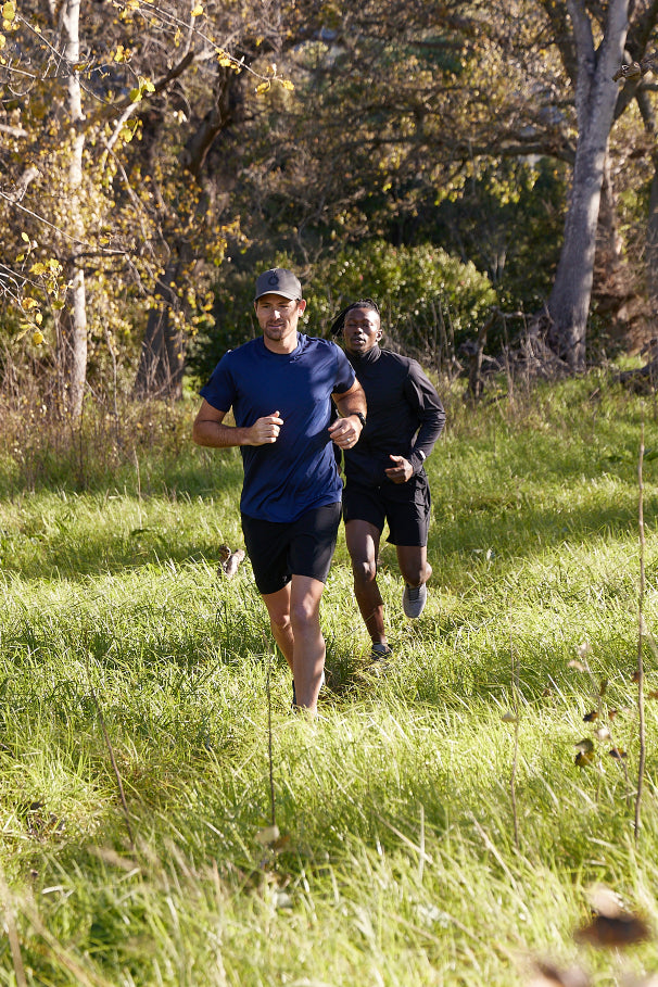 Running in the fly lite cap Maru Clothing