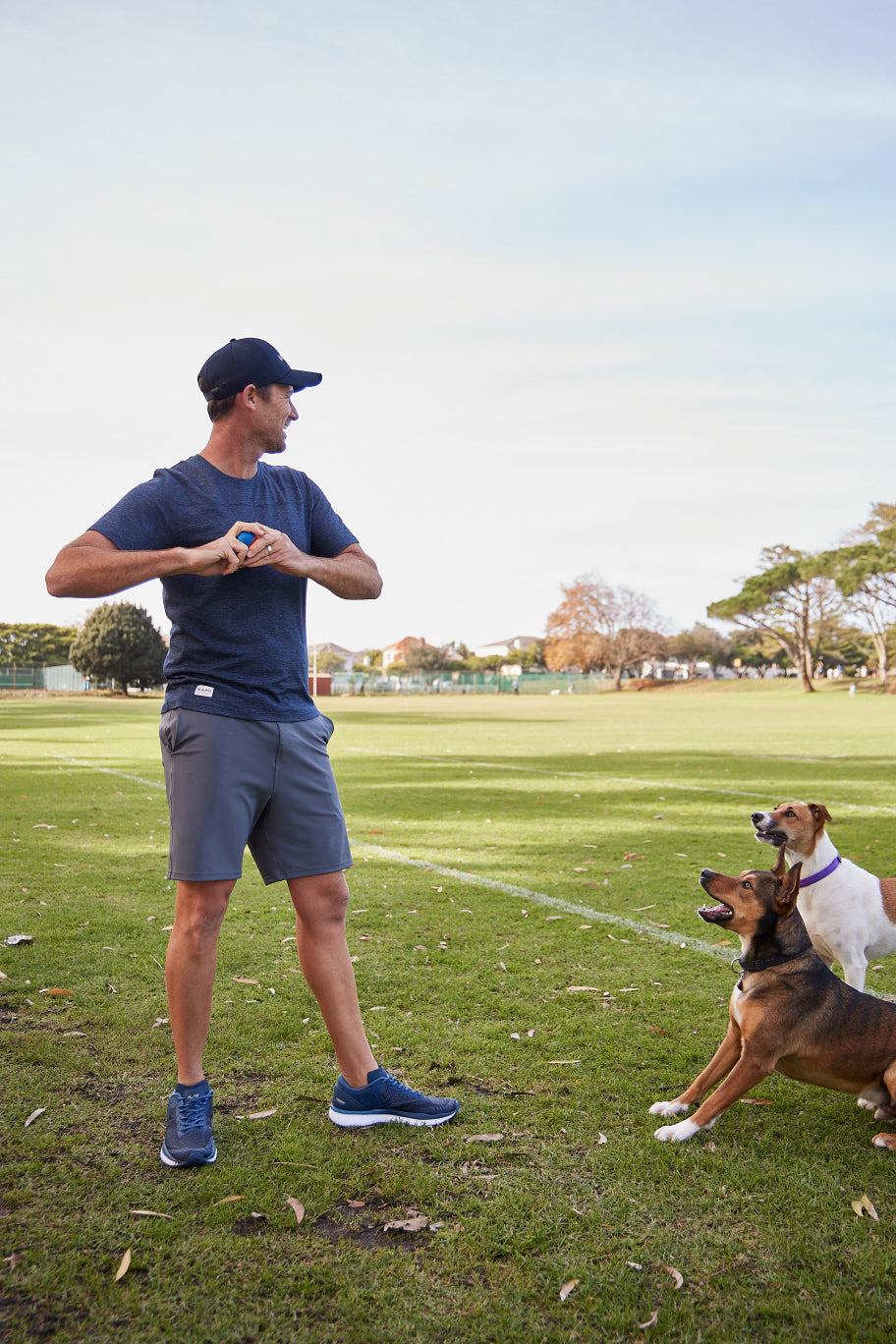 Throwing a ball for a dog Maru Clothing