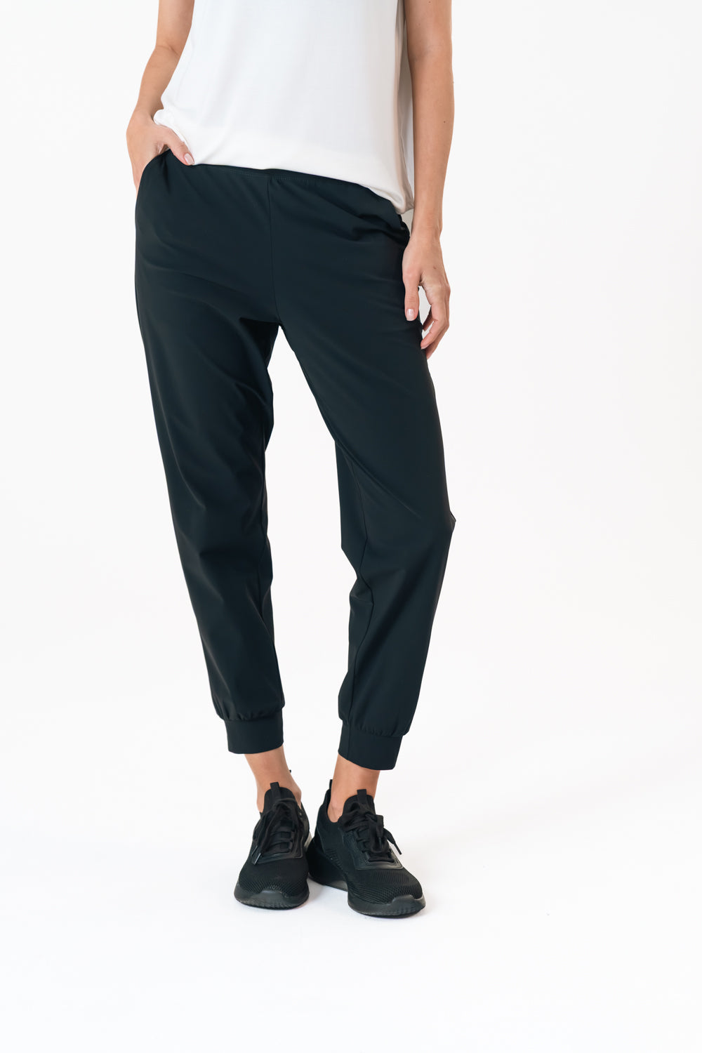 Session joggers black maru clothing 