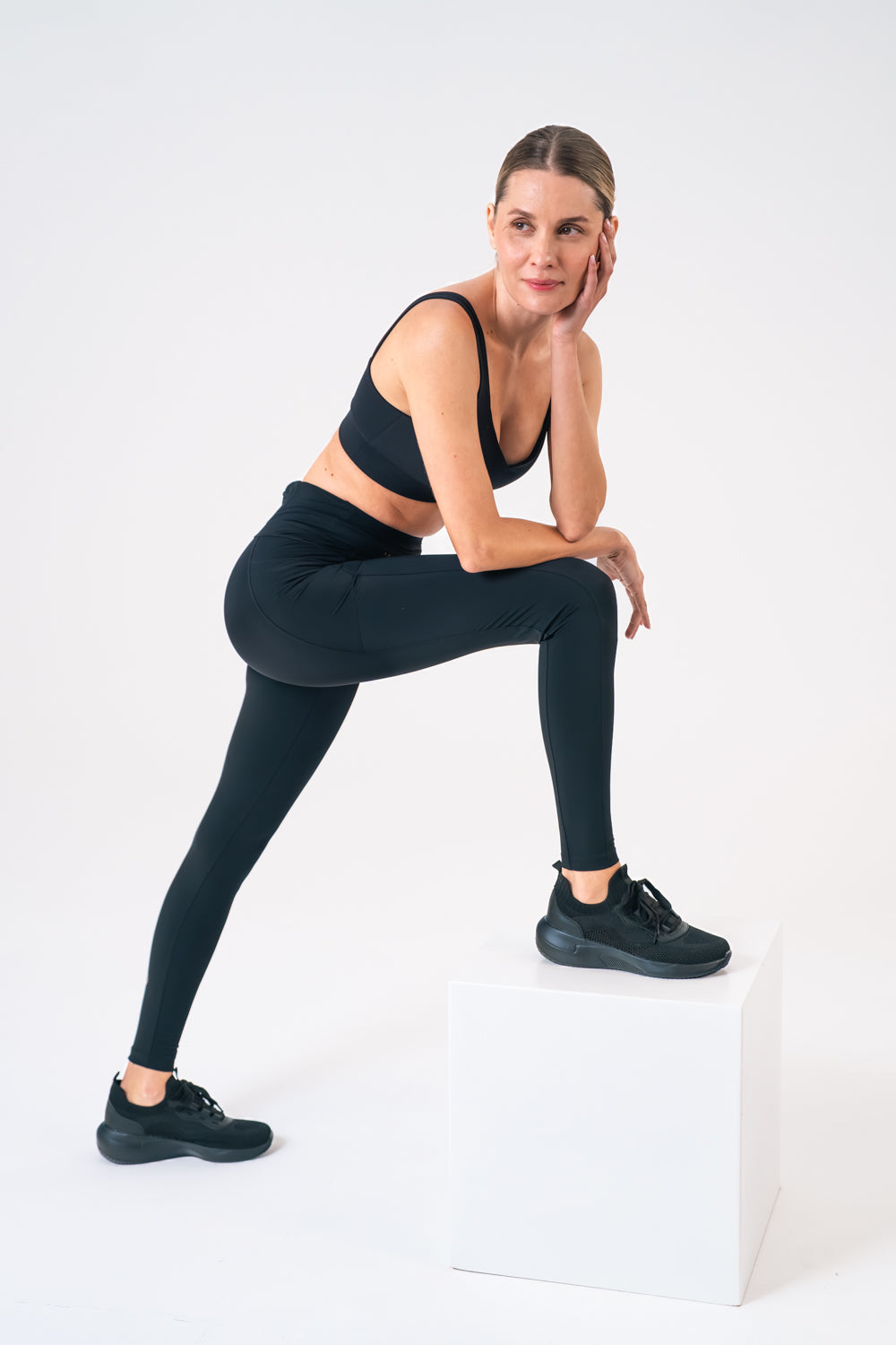 Sculpt leggings black maru clothing